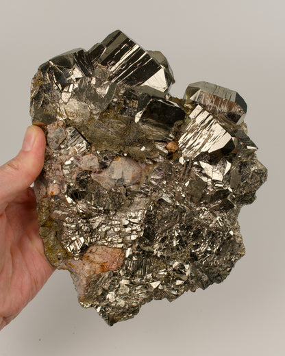 コロンビア、チボール鉱山の黄鉄鉱クラスター（PY-163）