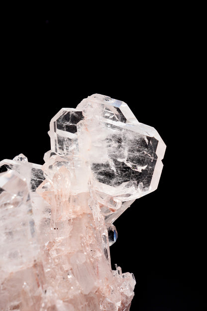 ピンクレムリアンクォーツクラスター AAAコレクター標本（ロット：P-1373）