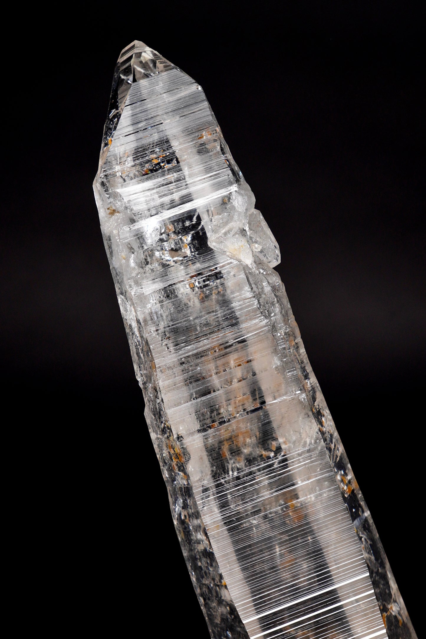 Chisel terminated Lemurian Quartz Sword of light Collector Specimen (lot: CO-271) 714g