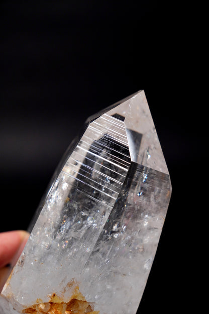 火と氷のペニャス・ブランカス　虹がいっぱいのレムリアンクォーツ　コレクター標本（ロット：CO-277）942g