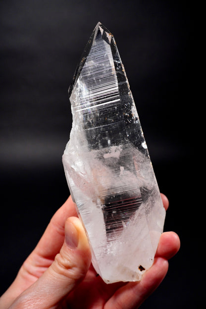 Sword of Light Lemurian Quartz crystal with present Time Link Window Collector Specimen (lot: CO-290) 276g x1