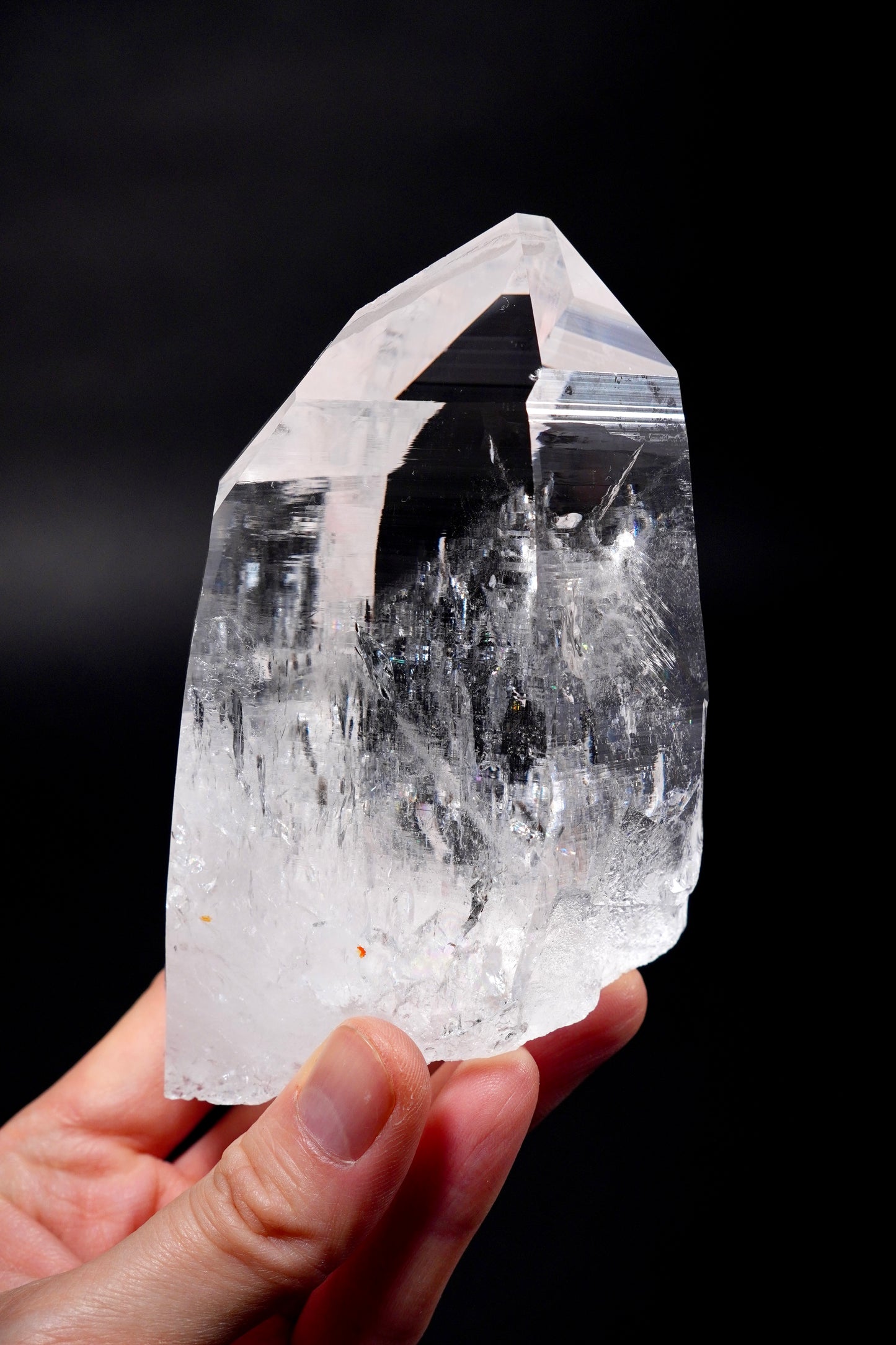 Self standing Isis Goddess with double time link window Peñas Blancas Lemurian Quartz crystal Collector Specimen (lot: CO-285) 711g