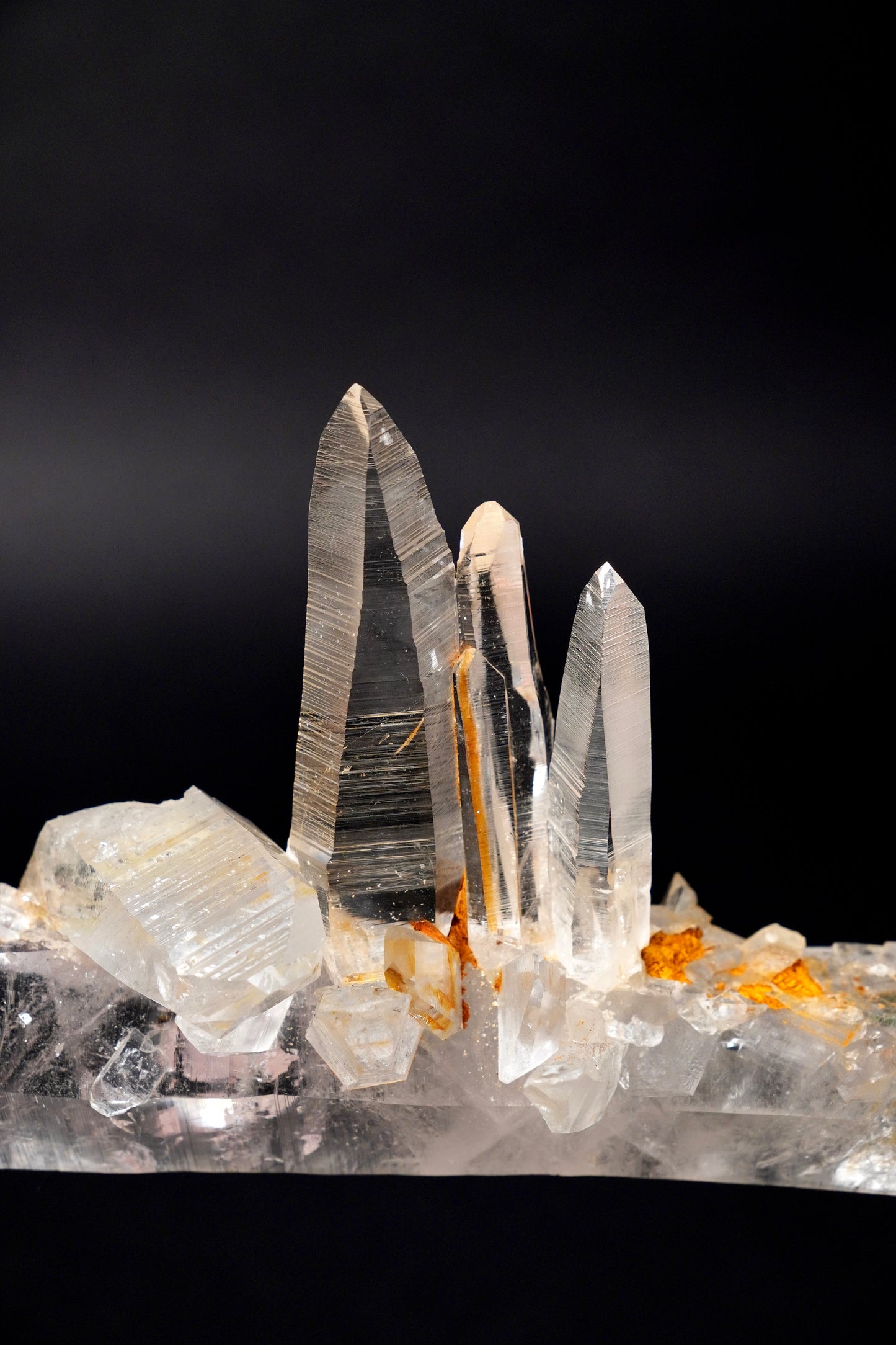 Mind-blowing Sword of Light Lemurian Quartz crystal Collector Specimen (lot: CO-289) 549g