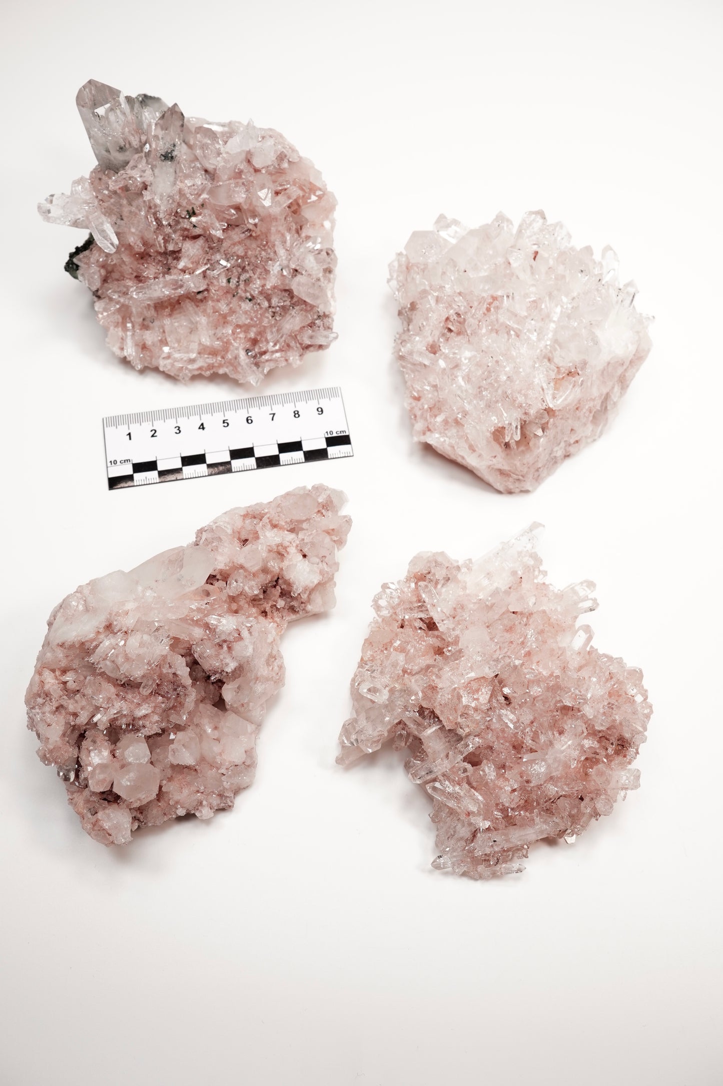 ピンクレムリアンクォーツクラスター（P-）プランティラ