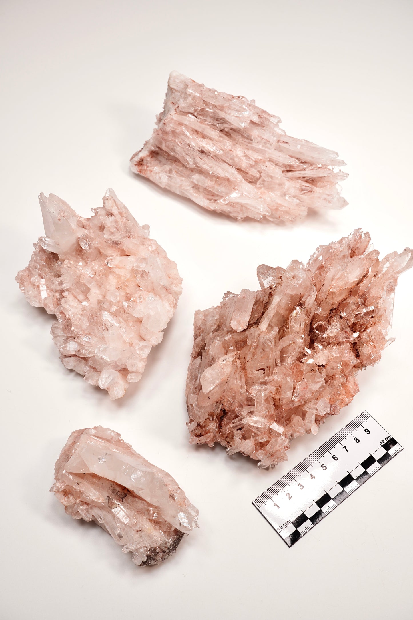 ピンクレムリアンクォーツクラスター（P-）プランティラ