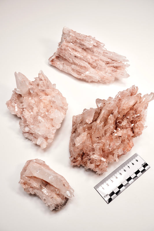 ピンクレムリアンクォーツクラスター（P-）プランティラ