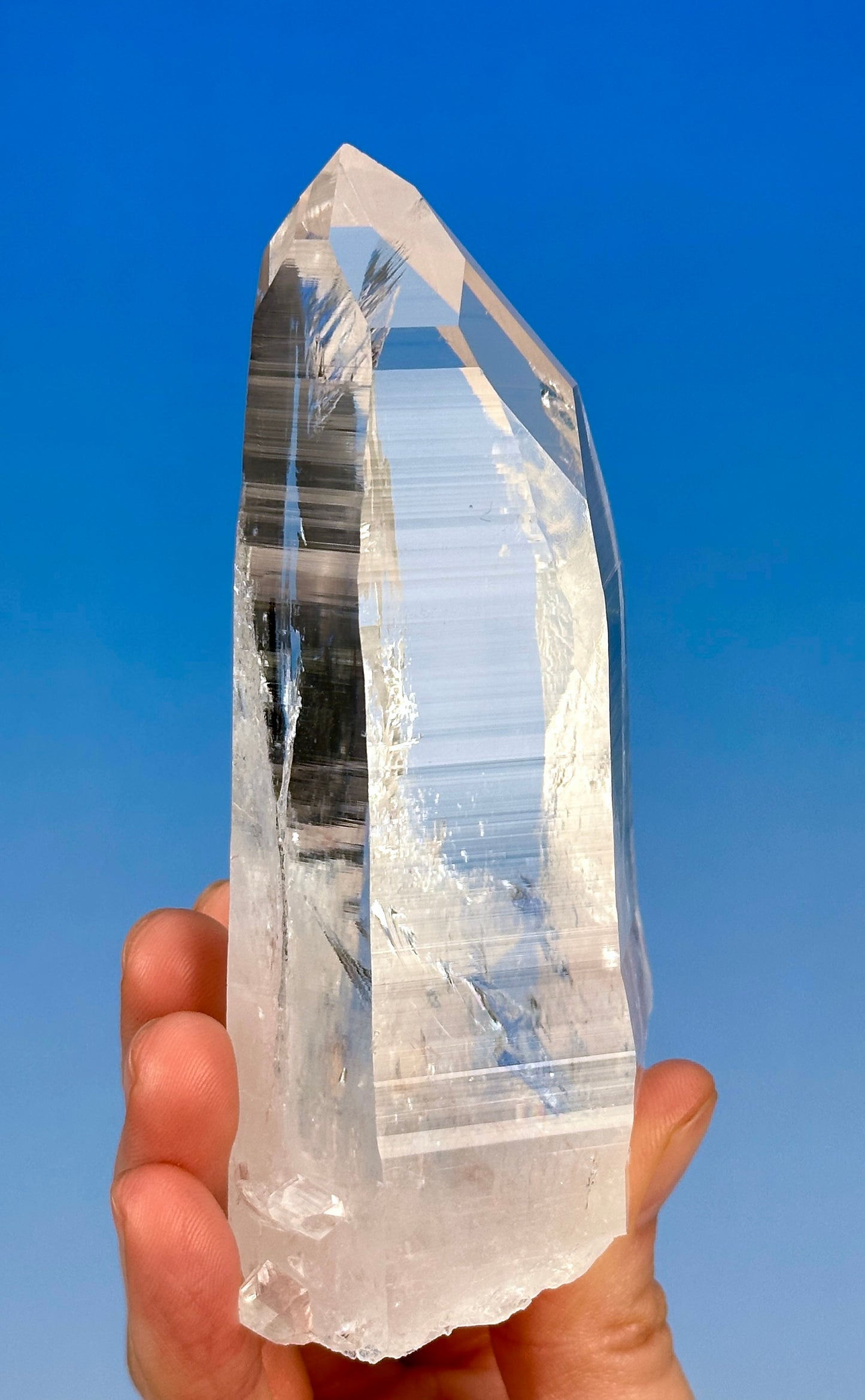 ペニャス・ブランカス コロンビア産 レムリアンクォーツ クリスタルポイント 巨大なタイムリンクウィンドウ付き (CO-236) 340g