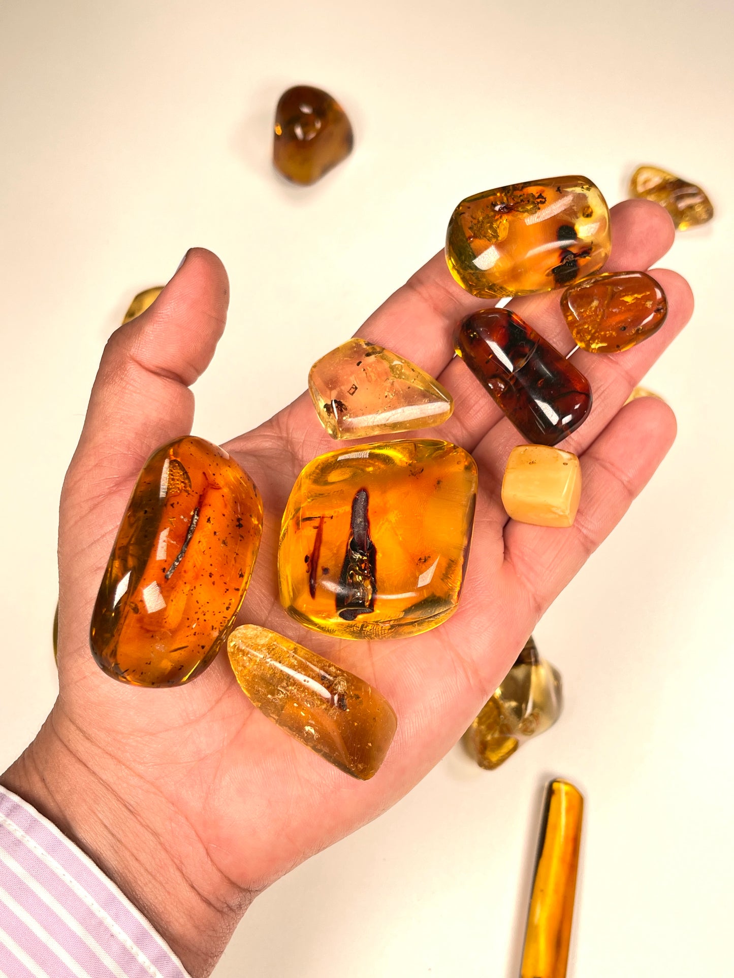 Hand Polished Amber Medium and Small size WHOLESALE (AM-118)