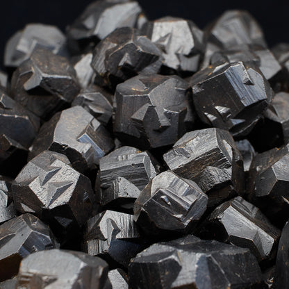 鉄十字双黄鉄鉱（擬態：黄鉄鉱に倣った針鉄鉱）キログラム