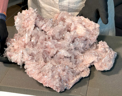 ピンクレムリアンクォーツクラスター（P-）プランティラ
