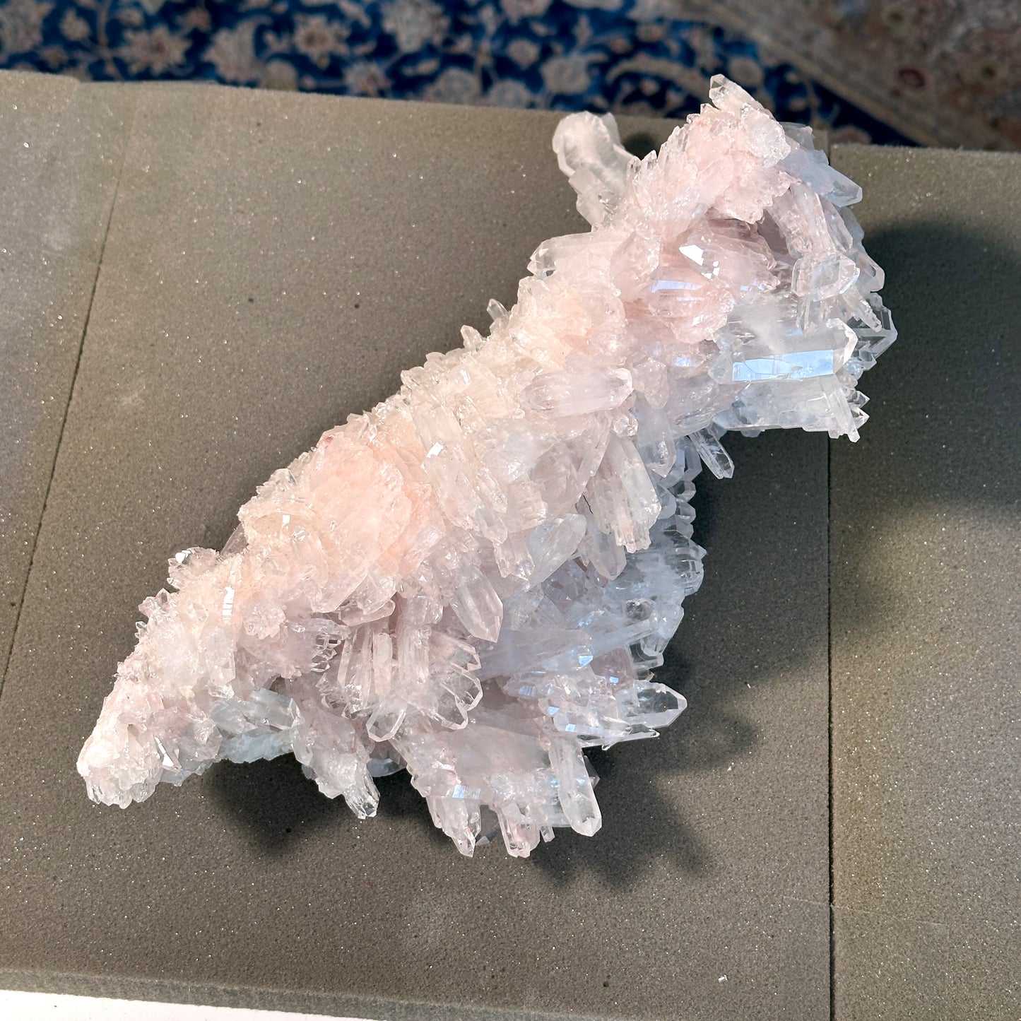 ピンクレムリアンクォーツクラスター（P-）プランティラ