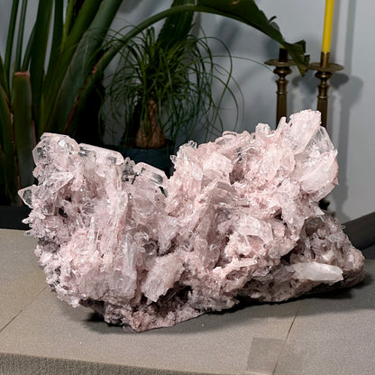 ピンクレムリアンクォーツクラスター（P-）プランティラ