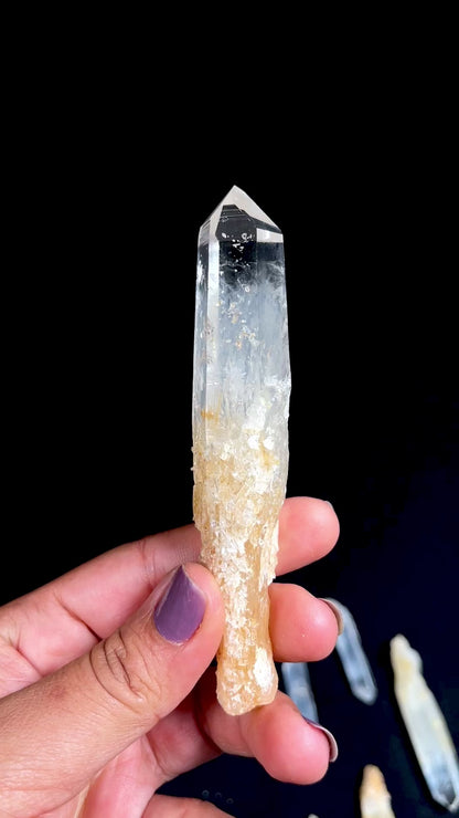 ゴールデンヒーラーDNAブルースモーク（ミルトン鉱山）レムリアンクォーツクリスタルワンド（小、中、大サイズ）卸売（BS-169）