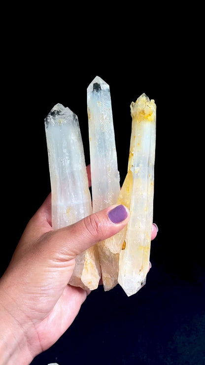 ゴールデンヒーラーDNAブルースモーク（ミルトン鉱山）レムリアンクォーツクリスタルワンド（小、中、大サイズ）卸売（BS-167）