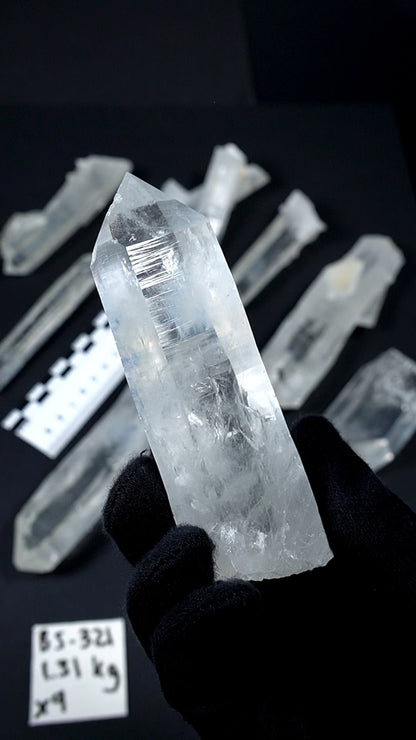 ブルーフェザーレムリアンクォーツクリスタル（別名ブルーミストクォーツ）（BS-321）