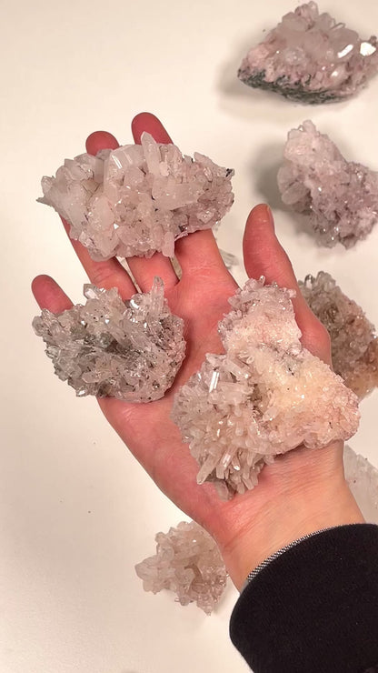 ピンクレムリアンクォーツクラスター（小）（ロット：P-922）