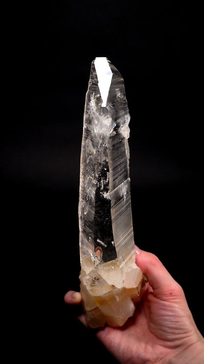 チゼルエンド加工レムリアンクォーツ光の剣コレクター標本（ロット：CO-271）714g