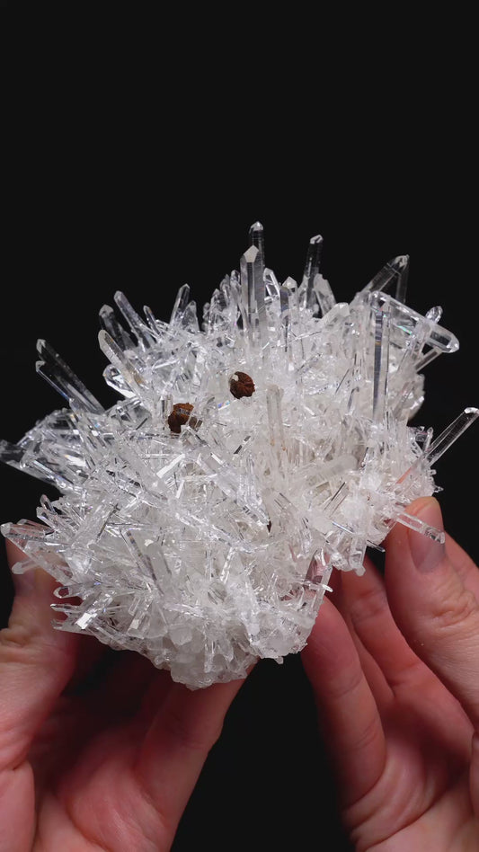 NEEDLE SUPER OPTICAL LEMURIAN QUARTZ CLUSTERS (LC-3091) | WHOLESALE LOT | MEDIUM SIZE 380g x1
