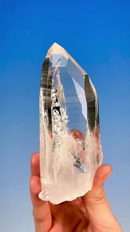 ペニャス・ブランカス コロンビア産 レムリアンクォーツ クリスタルポイント 巨大なタイムリンクウィンドウ付き (CO-236) 340g