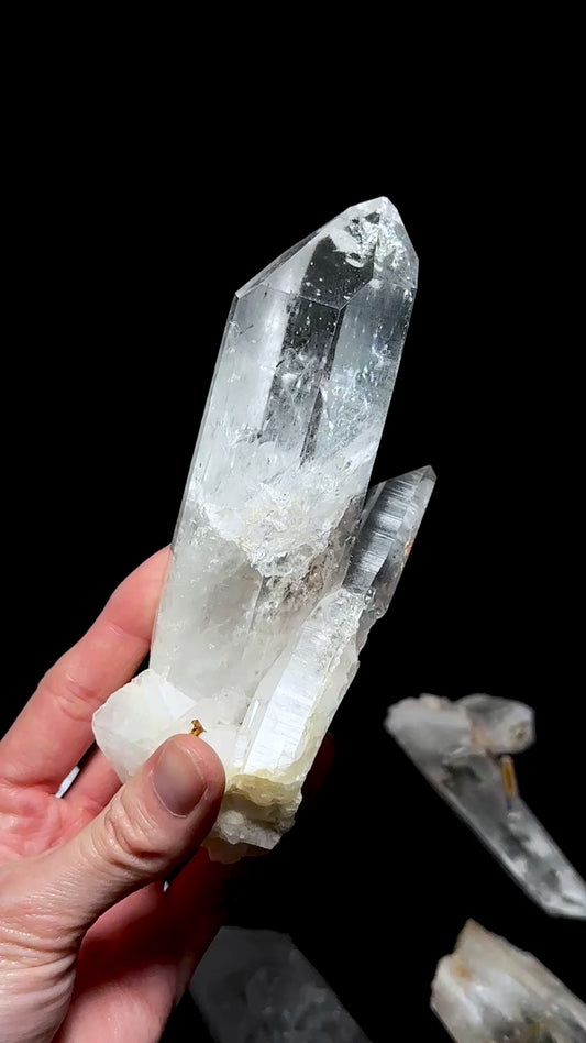 Super Optical Lemurian Quartz crystal Points (SO-172)