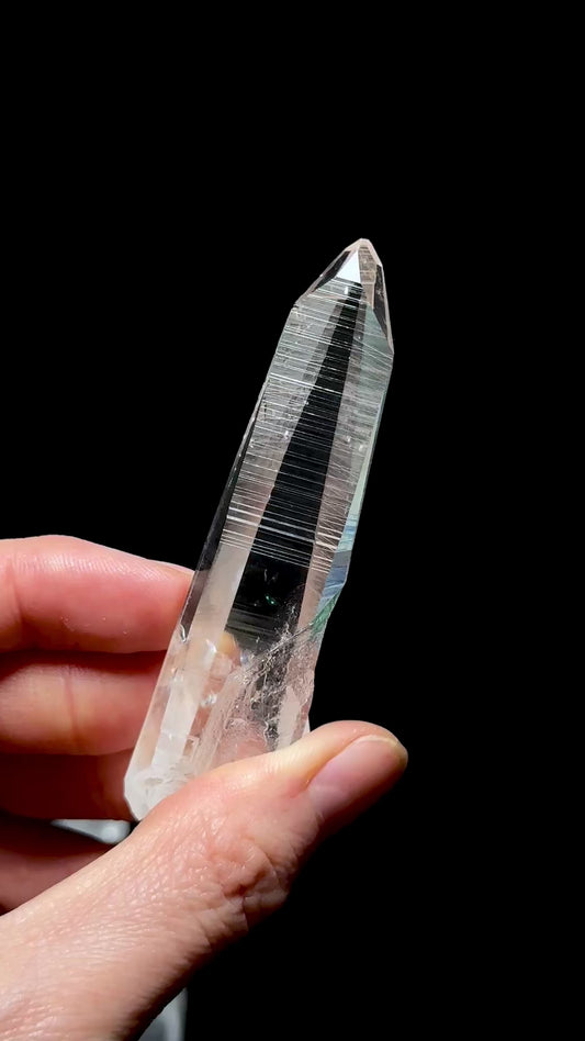 Super Optical Lemurian Quartz crystal Points (SO-170)