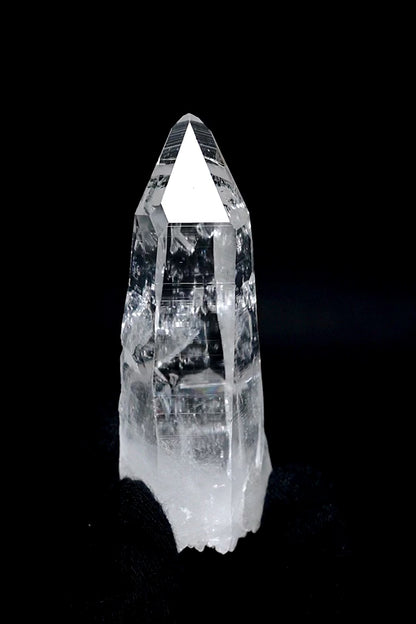 MASTER ELESTIAL RAINBOW PEÑAS BLANCAS LEMURIAN QUARTZ CRYSTAL POINT (PE-1C) 92G X1 | COLLECTOR SPECIMEN