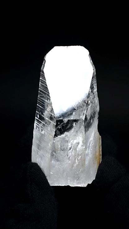 Chisel terminated Peñas Blancas Lemurian Quartz Crystal Collector Specimen (Lot: PE-1E) 7.2cm long 101g x1 | COLLECTOR SPECIMEN